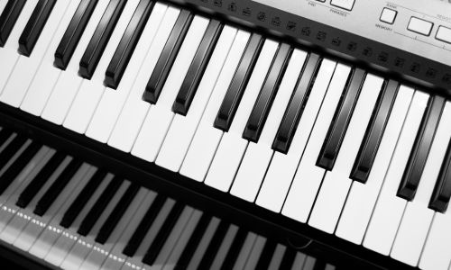 Music Instruments-piano